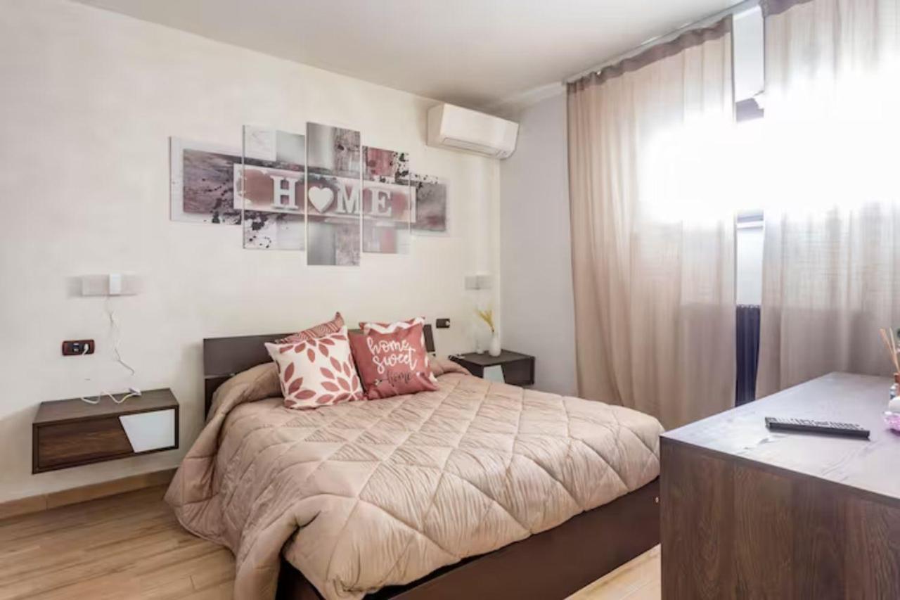 Old Lighthouse - Beach Apartment - Fiumicino Airport Exterior photo