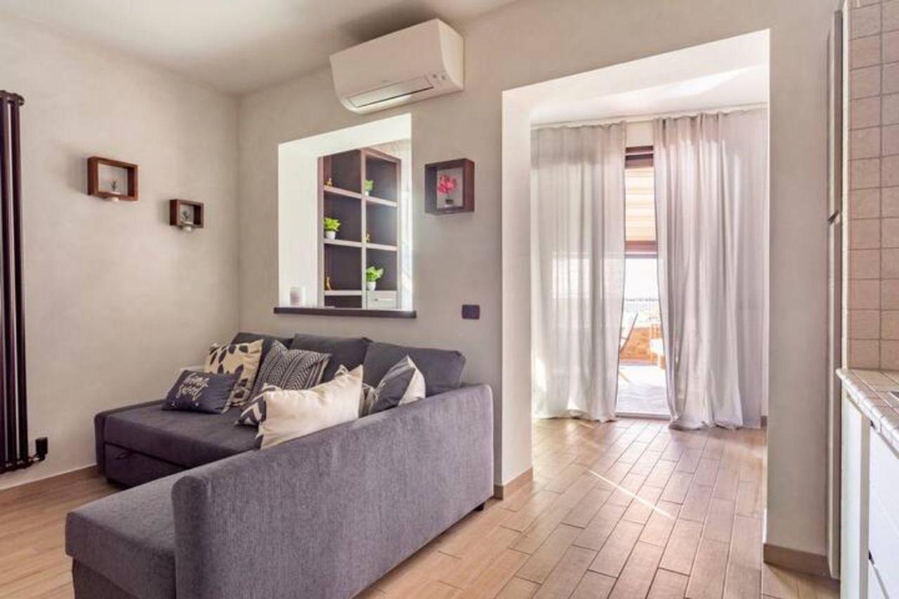 Old Lighthouse - Beach Apartment - Fiumicino Airport Exterior photo