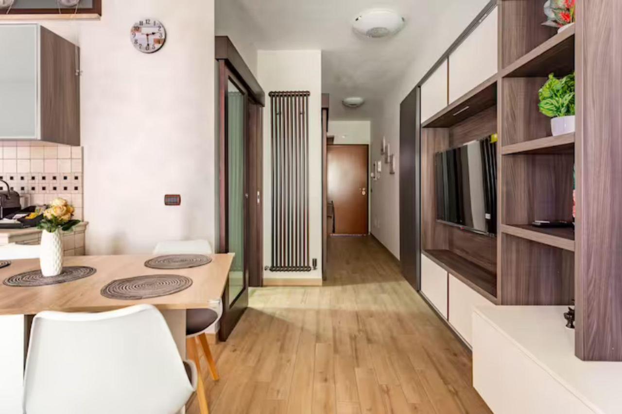Old Lighthouse - Beach Apartment - Fiumicino Airport Exterior photo